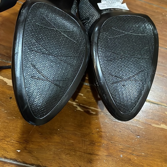 Impo spectator heels (sz 7) - Picture 12 of 12